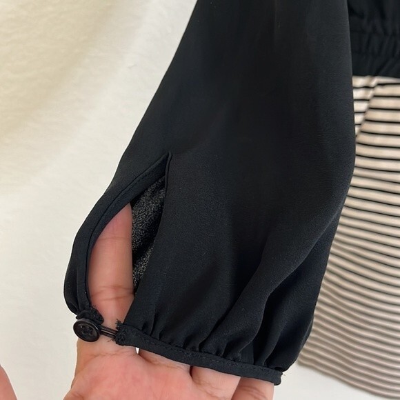 Ann Taylor LOFT Striped Black & White Long Sleeve Romper 0P - Picture 6 of 11